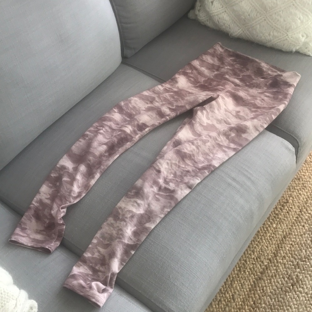 Pink camo yoga pants